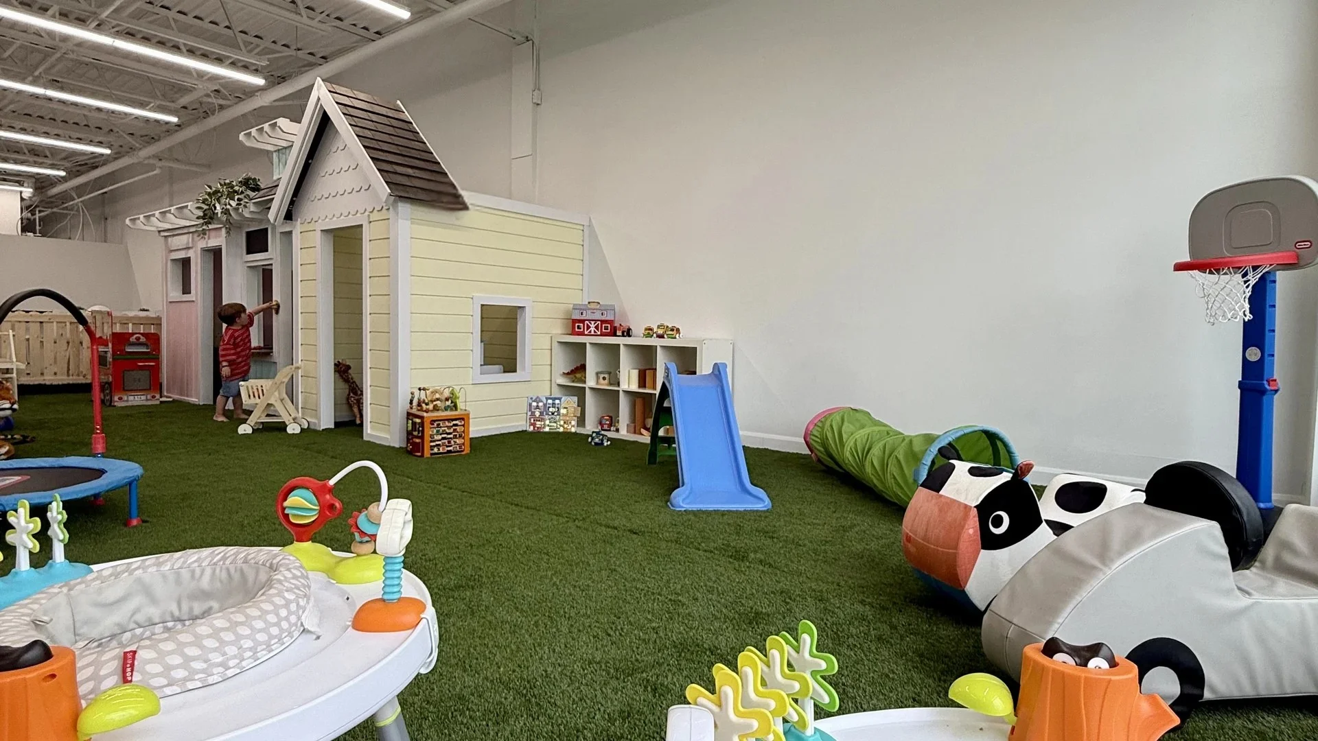 Aire de jeux intérieure de Miniville Boisbriand